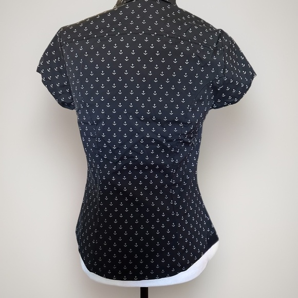 🌸Ricki's Black and White anchor  design blouse - Picture 2 of 8